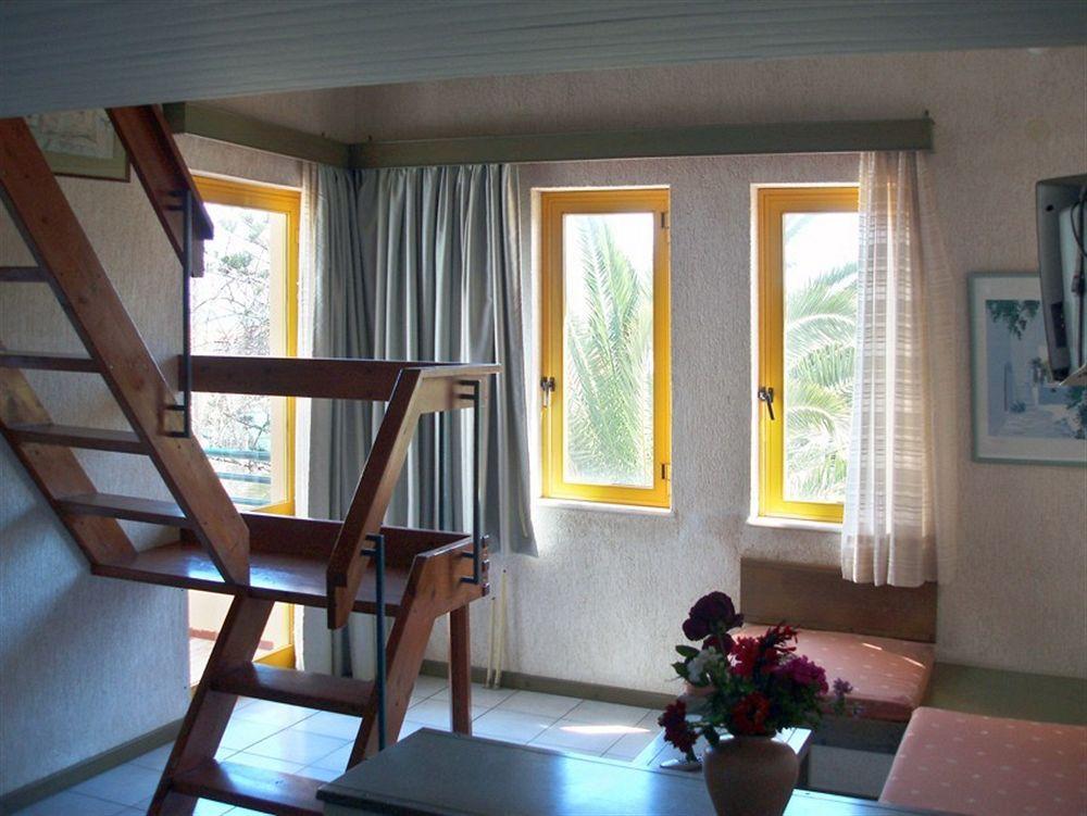 Lycasti Maisonettes ตาวโรไนติส ภายนอก รูปภาพ